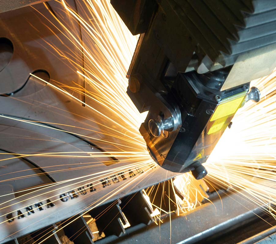 laser cutting machine